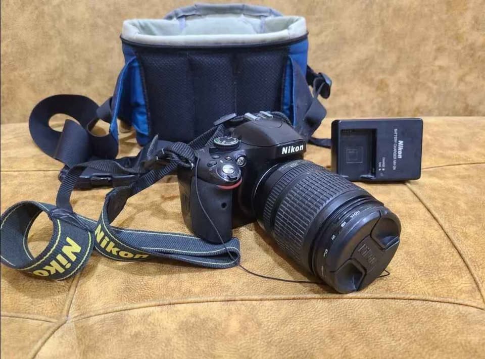 reflex-nikon-d5100-avec-sac-et-chargeur-a-vendre
