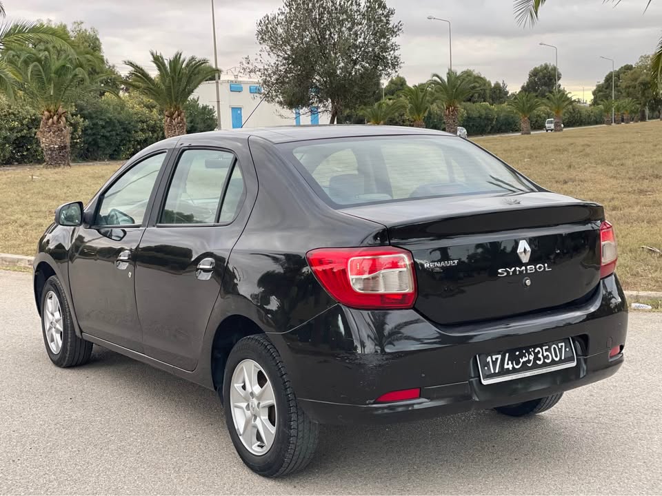 renault-symbol-2014-grand-coffre-berline