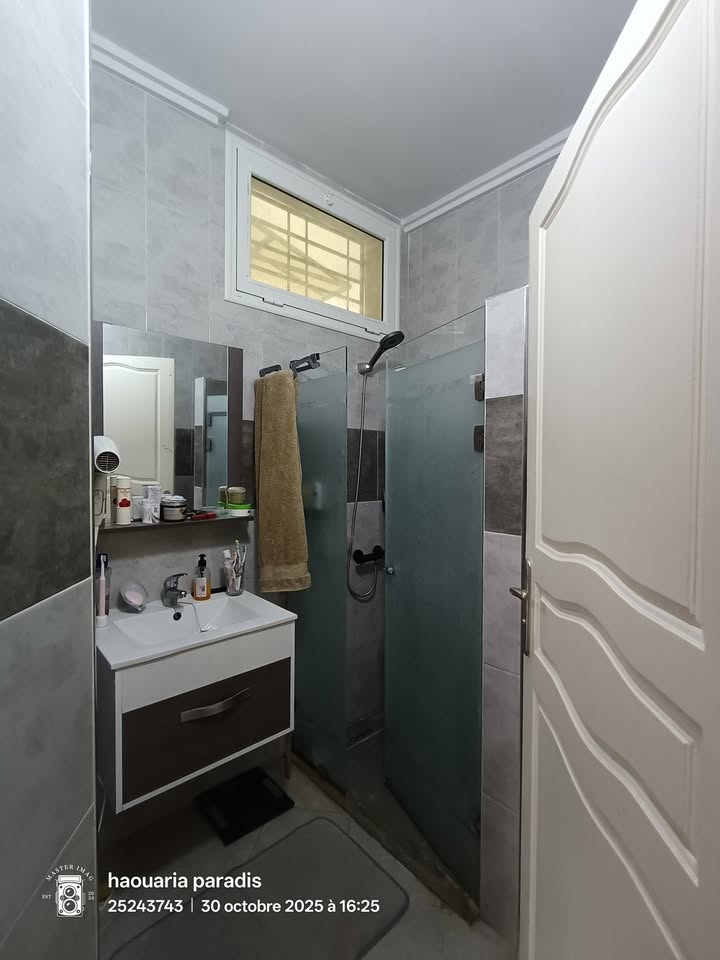 salle-d-eau-douche-vitree-el-haouaria