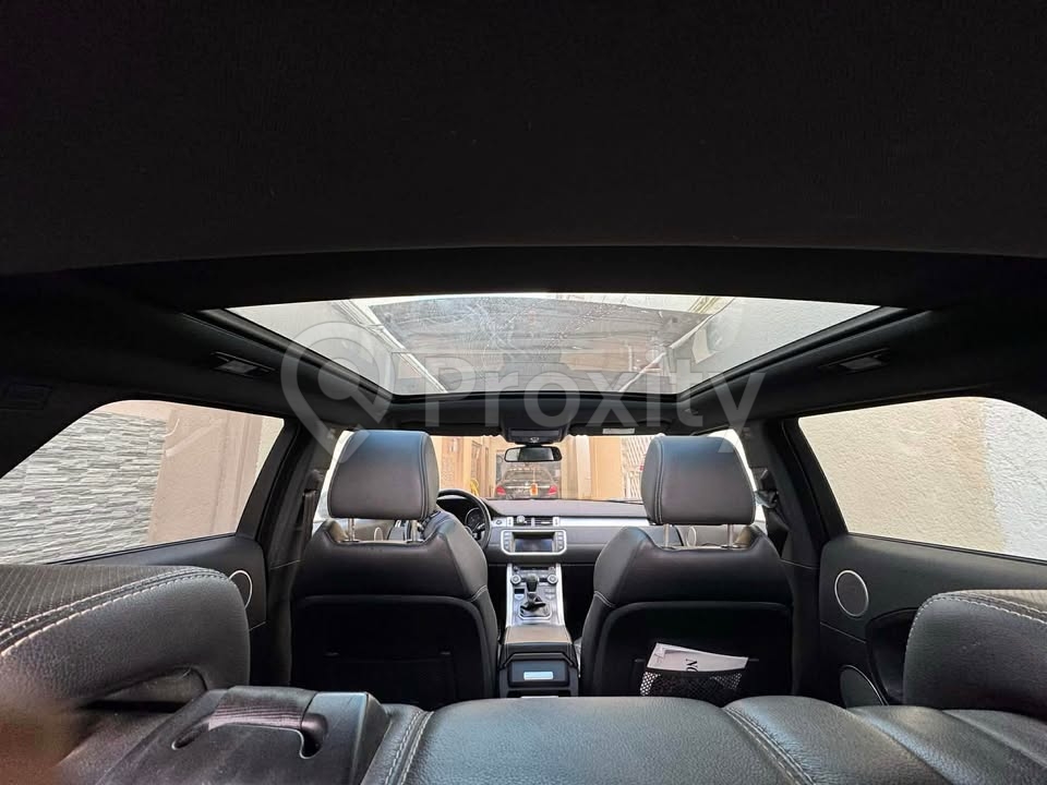 range-rover-evoque-2014-interieur-cuir-noir-suv