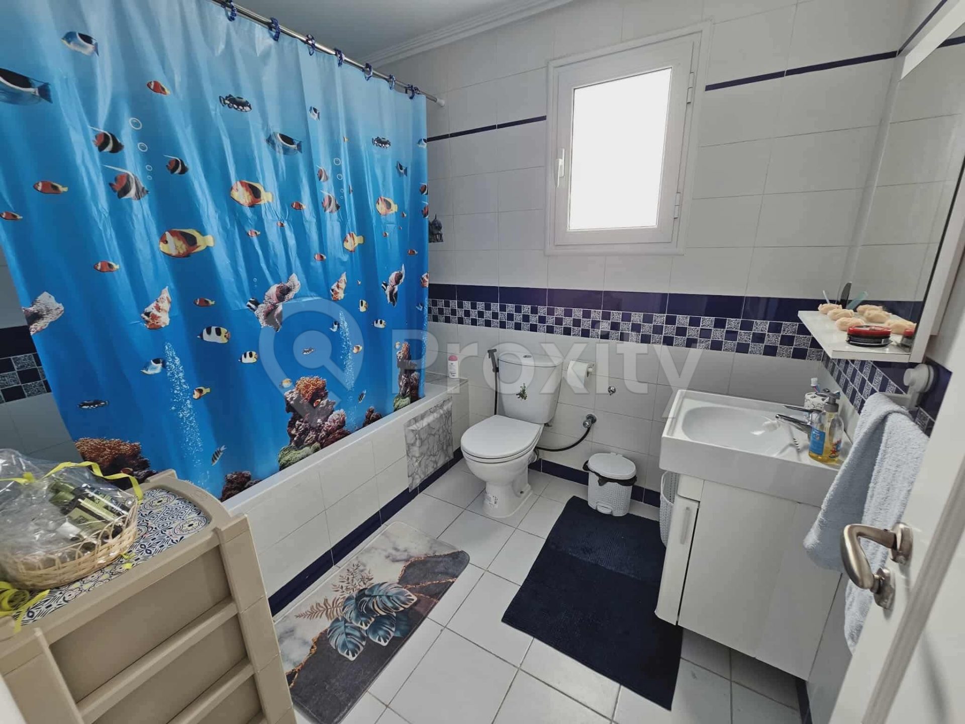 salle-de-bain-baignoire-appartement-s1-riadh-el-andalous