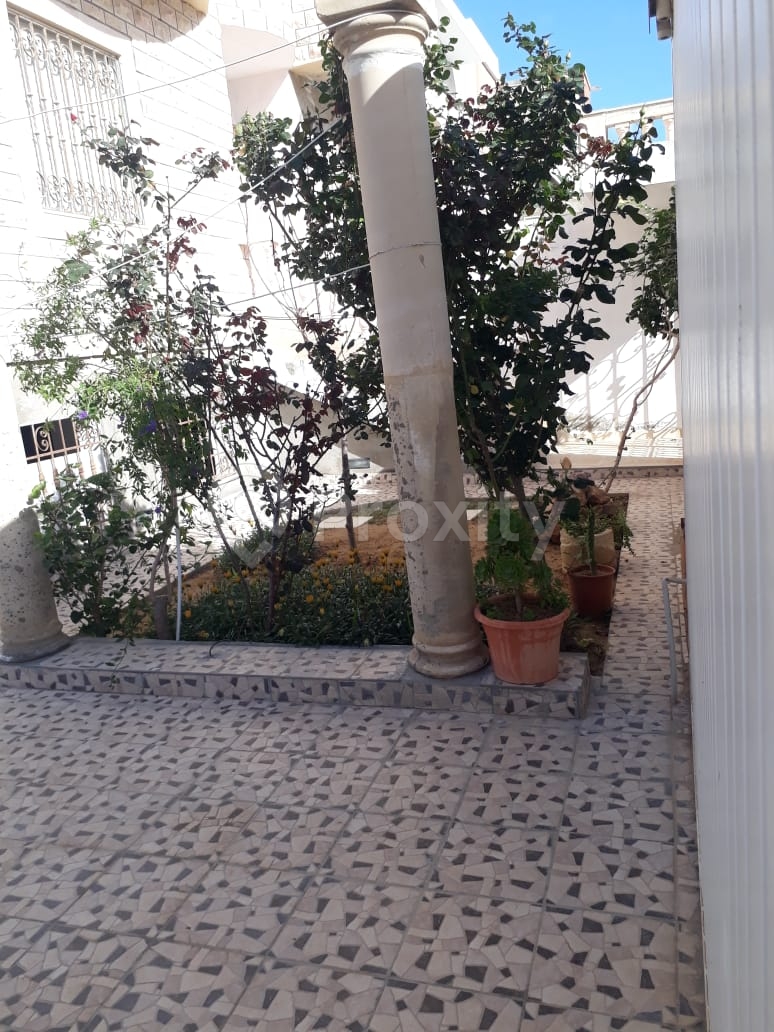 Quadruplex (villa + style américain + sous-sol) à Borj Cédria-Soliman Plage Jehmi