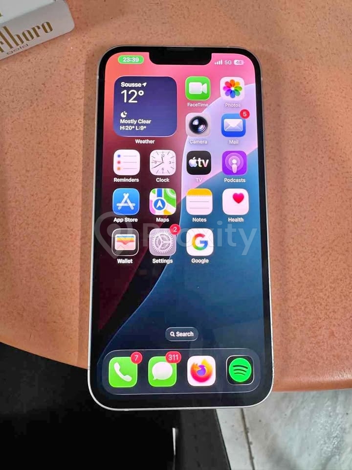 Apple iPhone 13 128 Go – Batterie 86% – Sousse – 830 DT
