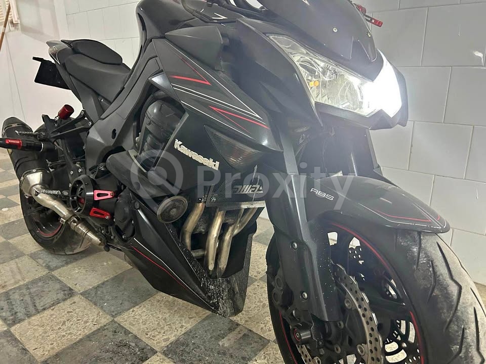 Kawasaki Z1000 “Samurai” fin 2012 – 28 000 km – ABS – Ras Jebel – 29 000 DT