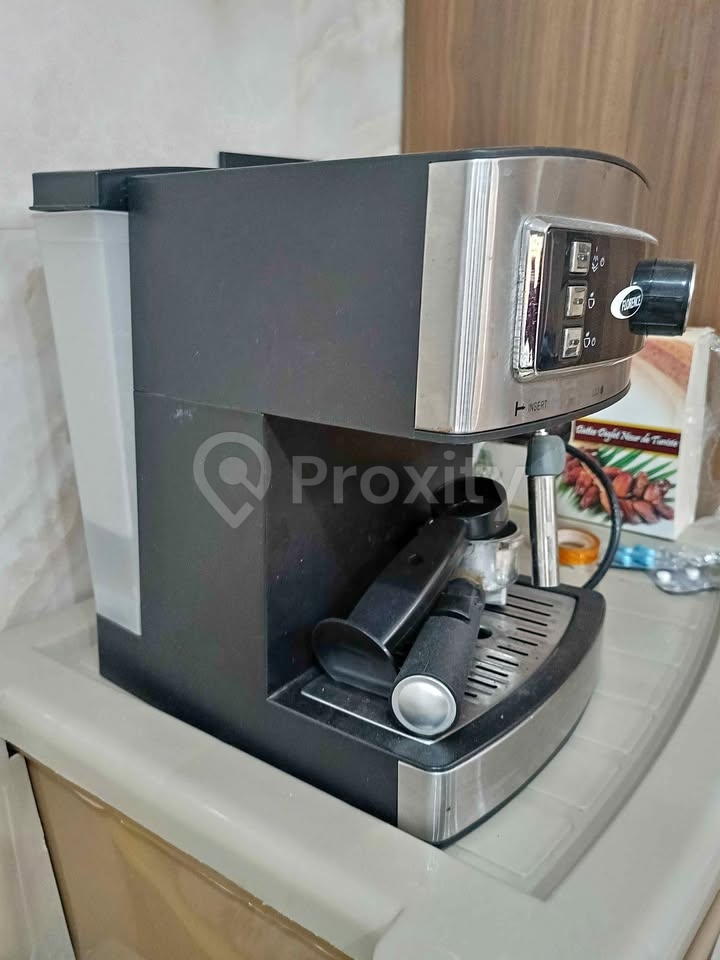 Machine à café expresso Florence – Bon état – (mousseur lait HS) – Sfax – 60 TND
