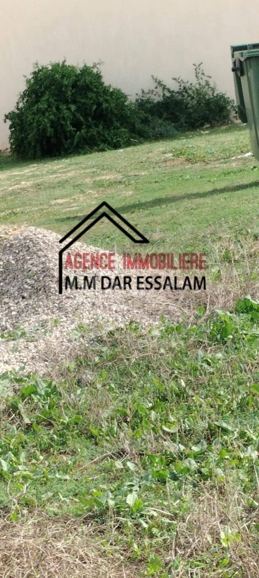 lot de terrain près de la mer