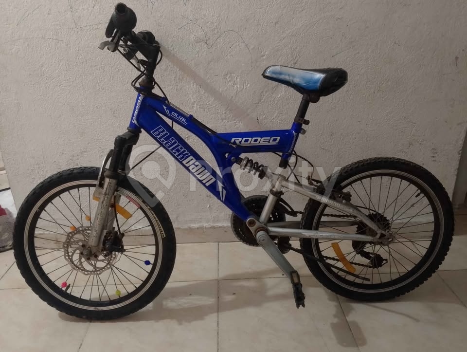 VTT 20 pouces RODEO Black Dawn Bleu en bon état à Sousse – 180 TND
