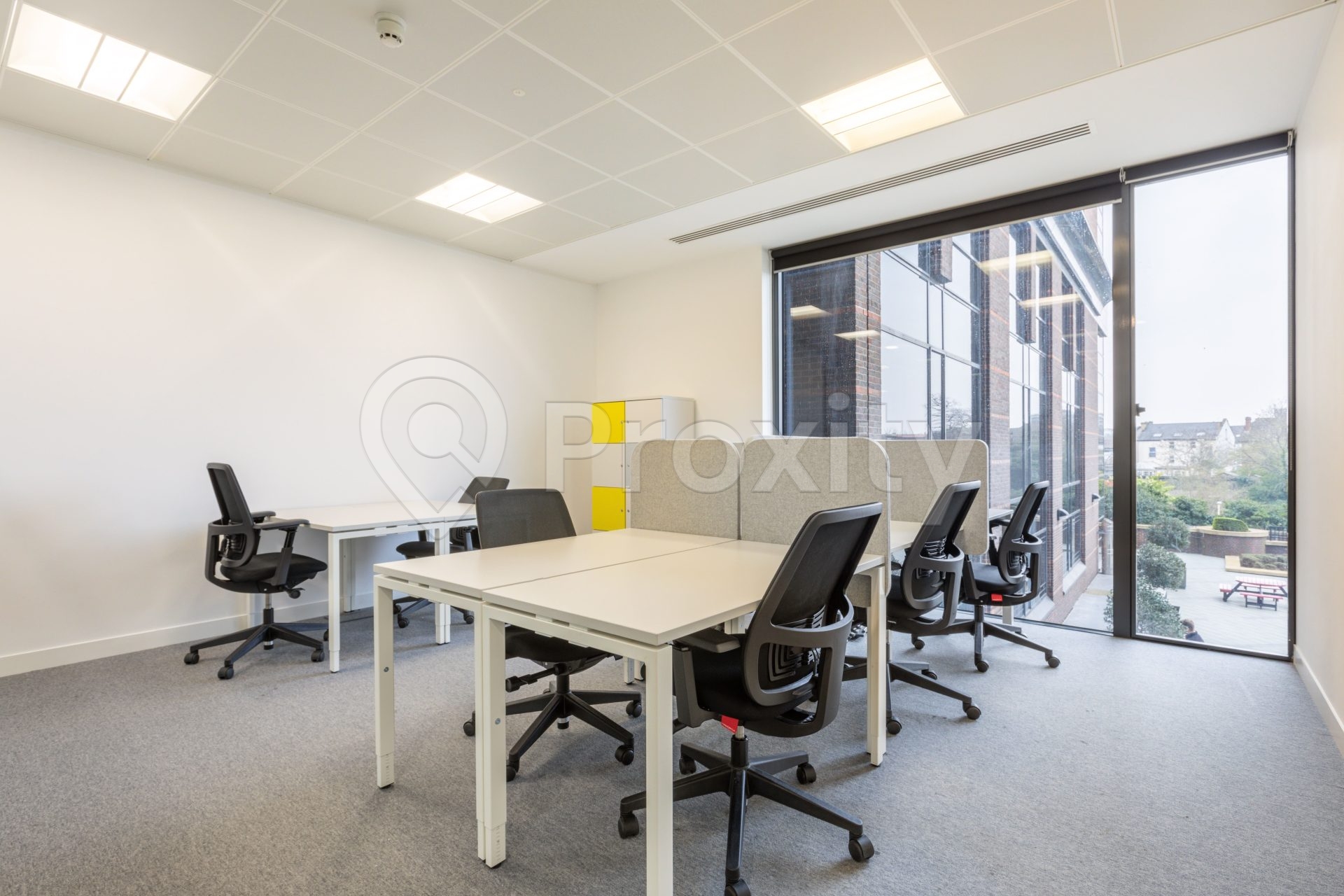Accès tout compris à espaces de travail, bureaux virtuels et salles de réunion à TUNIS, Berges du Lac 2