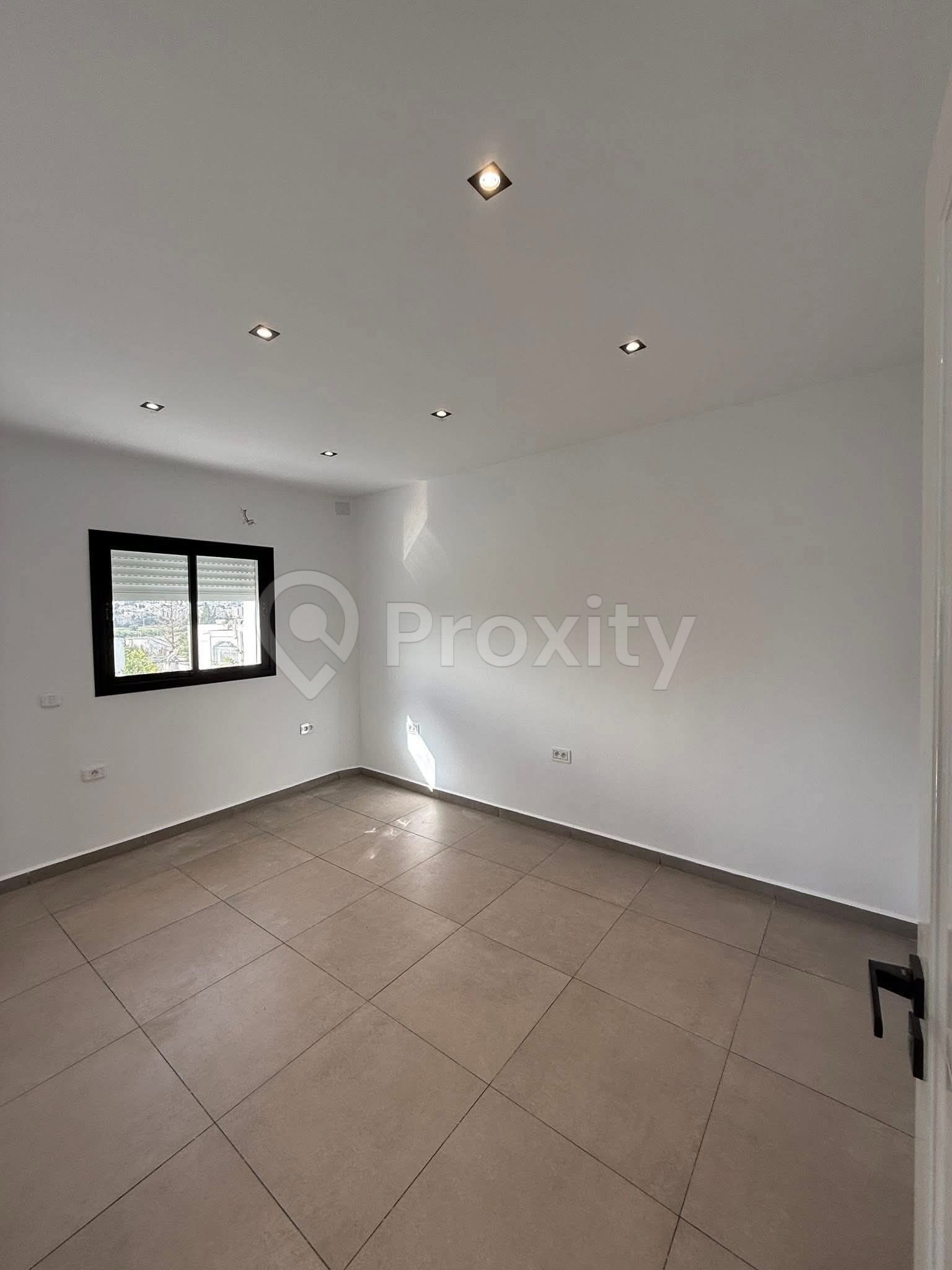 espace-professionnel-a-louer-el-menzah-7