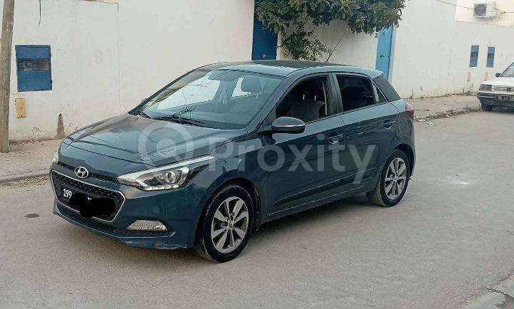 Hyundai i20 2017 – 141 000 km – écran tactile – Tunis