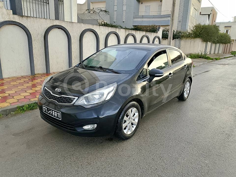 Kia Rio 2014 Essence 5 CV – Tout options – 4 pneus neufs – Menzel Bouzalfa