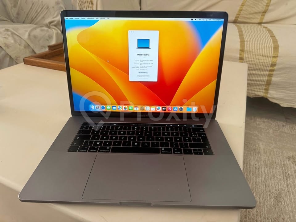 MacBook Pro 15” 2017 (Core i7 / 16Go / SSD 500Go) – très bon état – Tunis – 950 DT