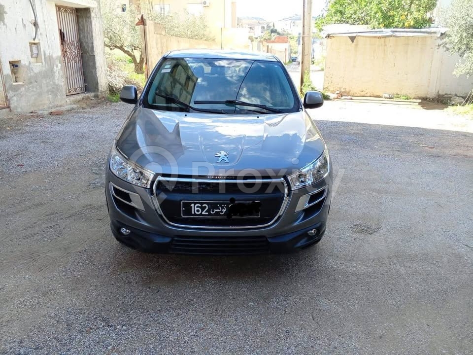 Peugeot 4008 SUV 2012 2.0 essence 1ère main 183 300 km à vendre à La Soukra