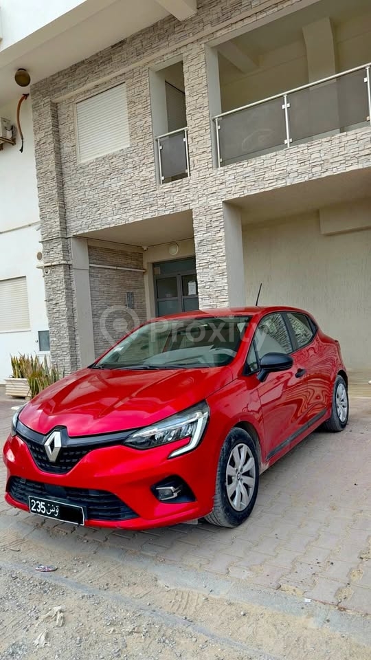 Renault Clio 5 1.0 SCE 2023 – 130 000 km – Très propre – Ariana