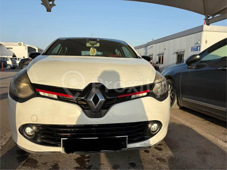 Renault Clio TCe (3 cylindres turbo) – 2016 – Très propre – Ariana