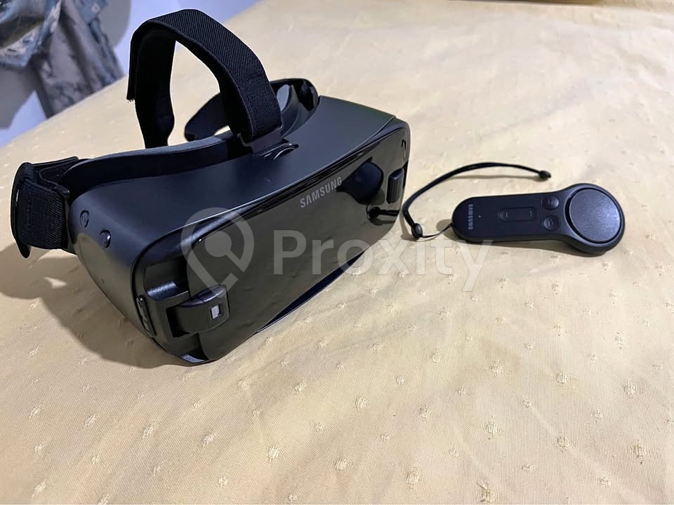 Samsung Gear VR Oculus Type-C neuf à vendre à Menzah 6 avec télécommande