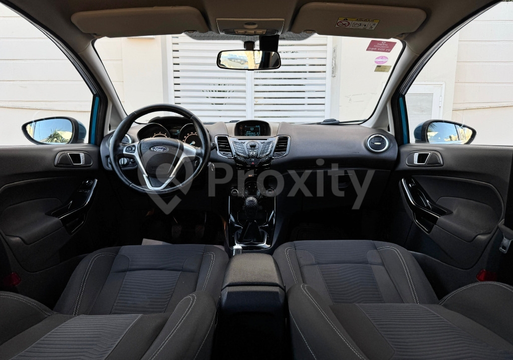 Ford Fiesta Titanium Phase 2 à vendre à La Soukra – essence, très bon état