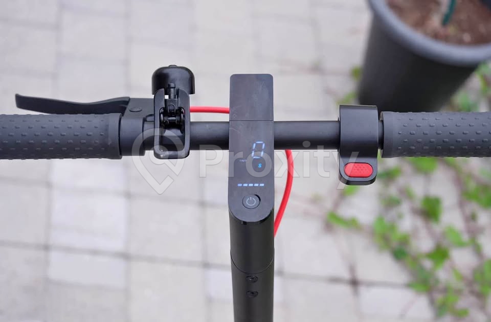 Trottinette électrique Xiaomi 1S à vendre à Tunis – comme neuve, batterie 36V 10Ah