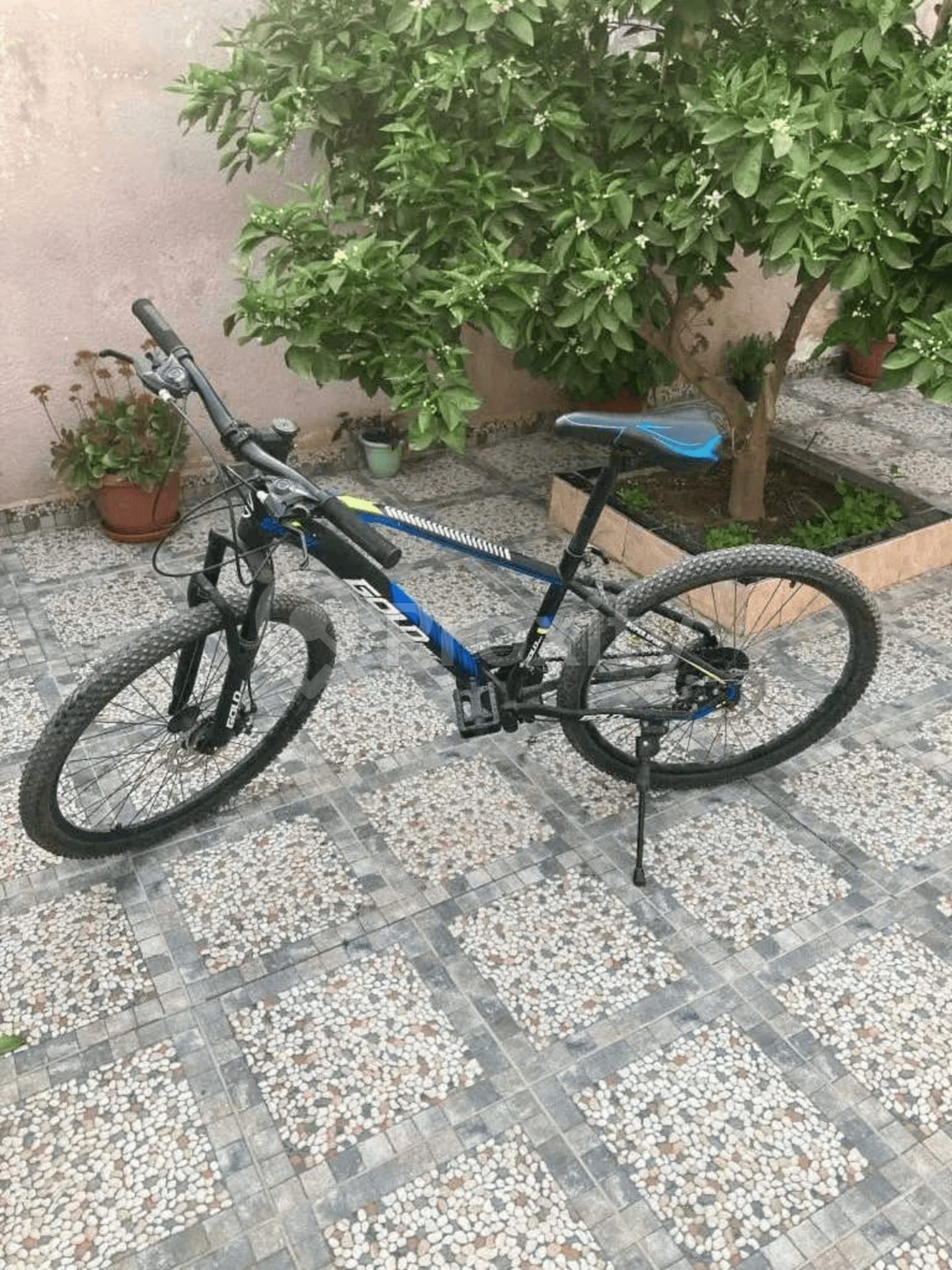 VTT 26 pouces à vendre à Mornaguia – bon état, freins à disque et suspension avant