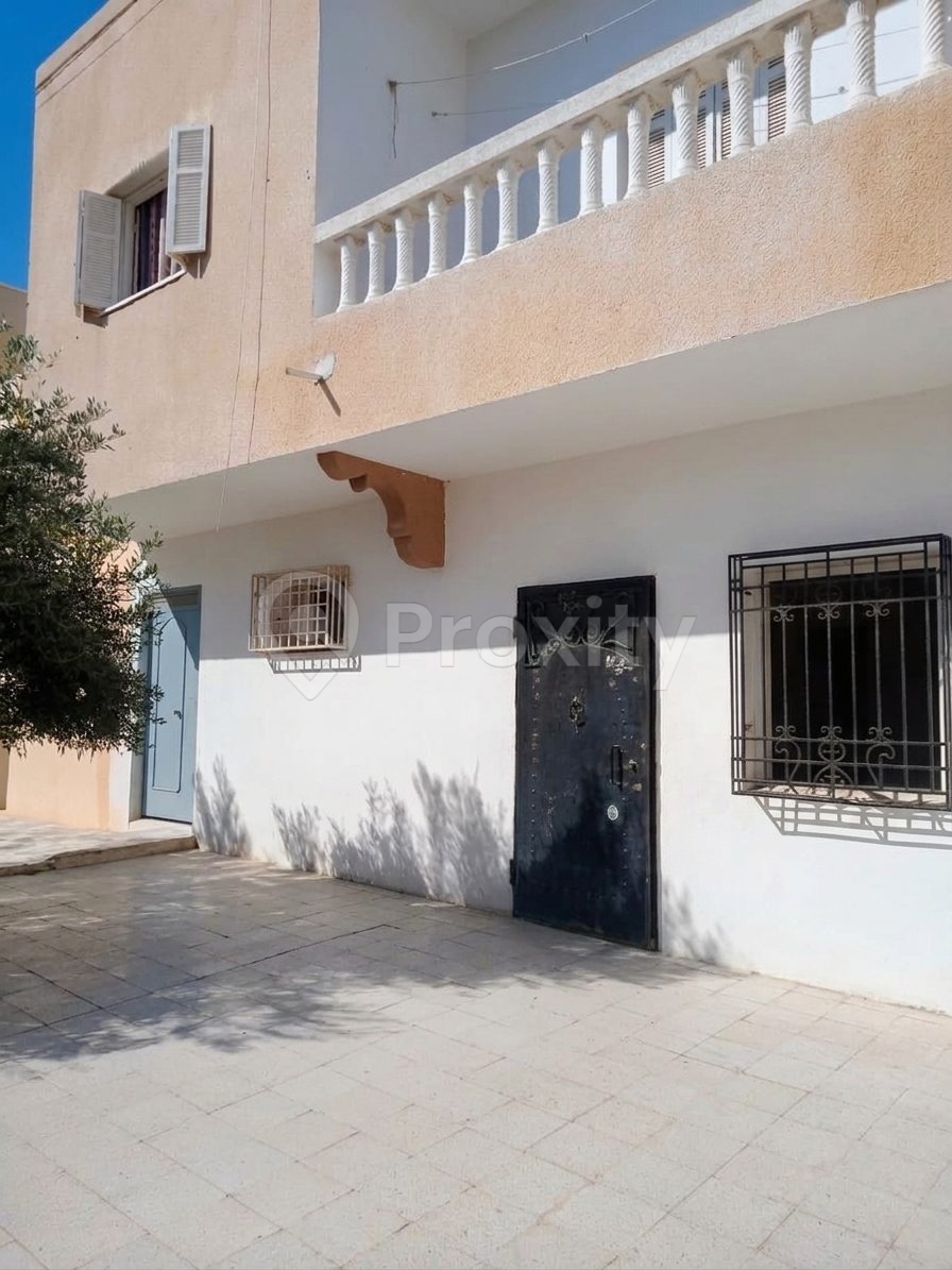 À VENDRE : 2 Studios à Monastir (Cité Sidi Nasser)