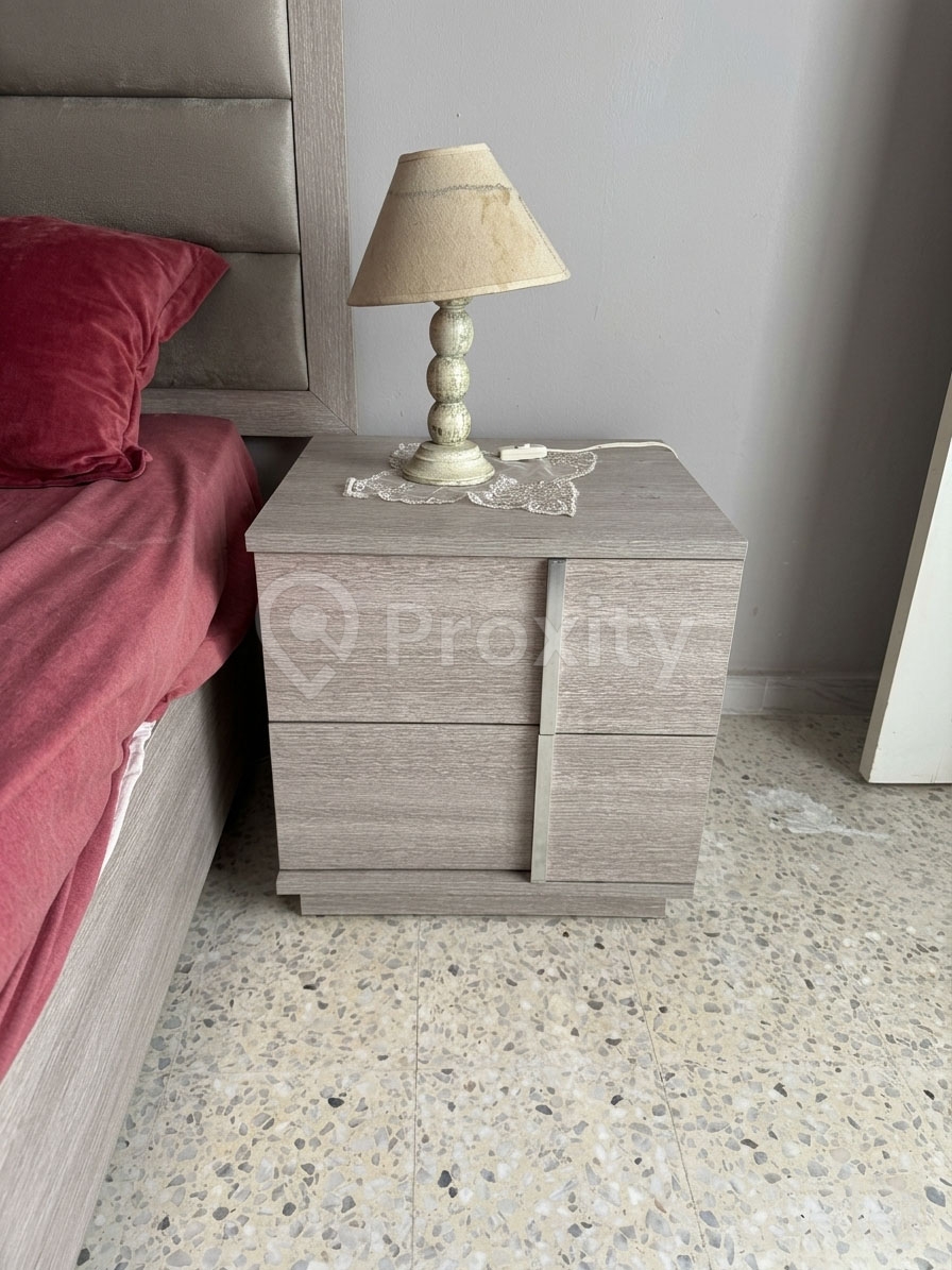 Chambre à coucher complète, en bon état