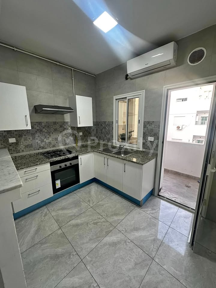 Appartement S+1 au 4ème étage à Cité El Wahat – résidence calme et sécurisée – 800 dinars/mois