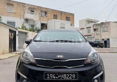 Kia Rio essence 5 CV bien entretenue avec écran Android Kenwood et jantes aluminium 17 à vendre à Tunis – Voitures – Tunis – photo 1