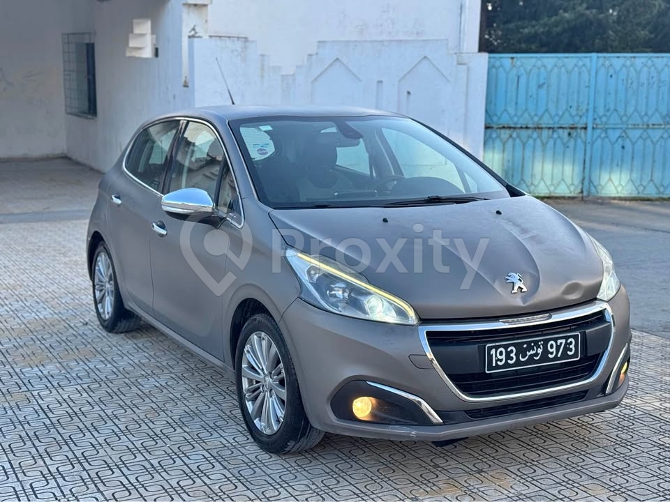 Peugeot 208 Style première main 2016 à vendre à Bizerte