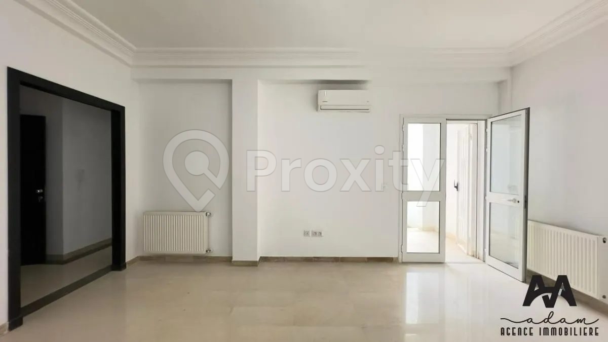 Appartement S+2 avec jardin à vendre à La Soukra