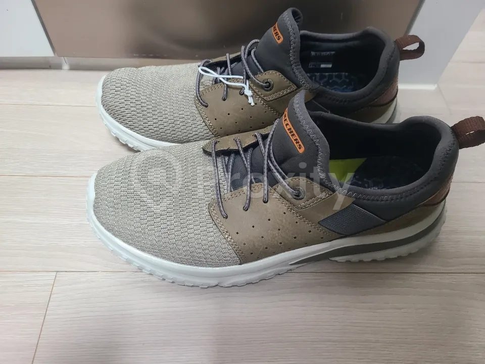 Skechers Relaxed Fit Solvano Caspian authentiques pointure 45 à vendre à Carthage