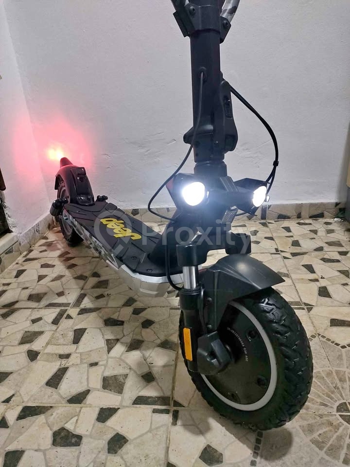 Trottinette électrique Jeep Urban Camou 700W à vendre à Bardo Khaznadar