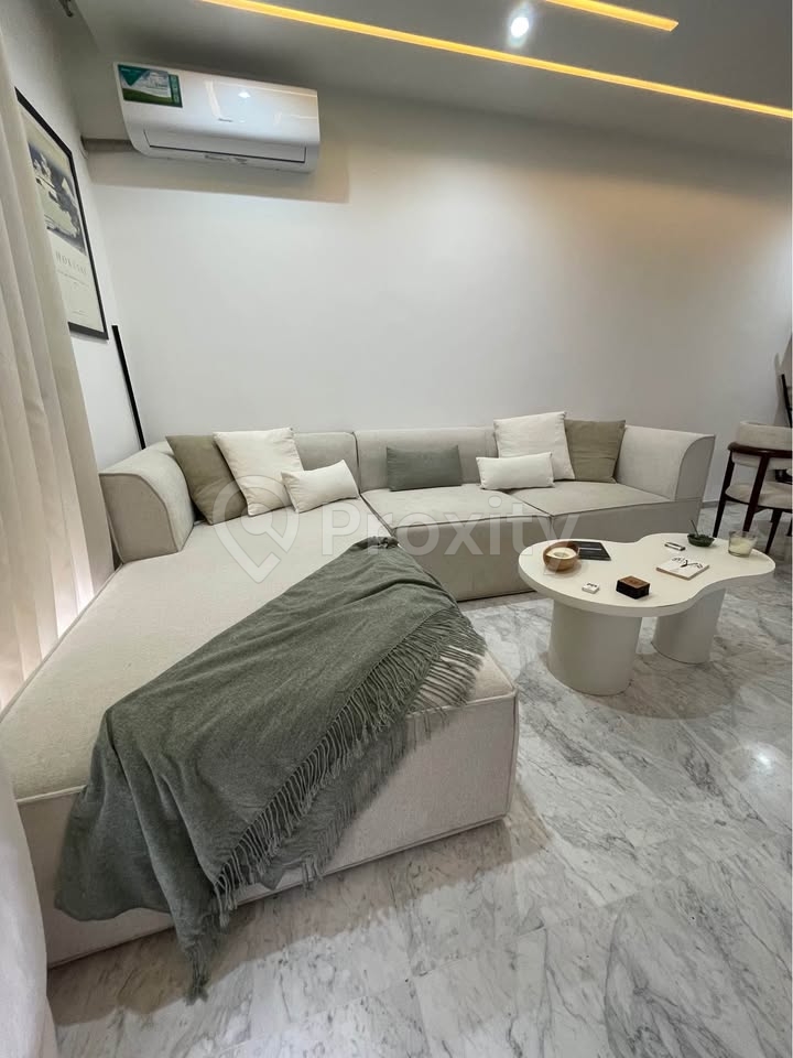 Canapé en L neuf à vendre à L'Aouina – grand format moderne