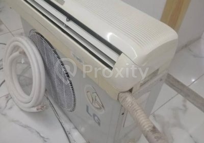 Climatiseur LG 12000 BTU à vendre à Tunis – excellent état avec kit cuivre neuf – Electroménager et Vaisselles – Tunis – photo 1
