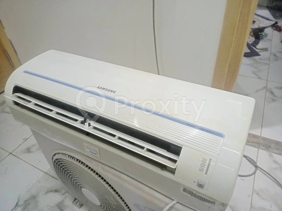 Climatiseur Samsung 9000 BTU chaud froid WiFi à vendre à Tunis