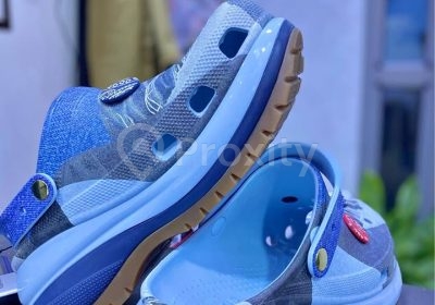Crocs Mega Crush neuves pointure 44-45 à vendre à Bir Mcherga – Chaussures – Zaghouan – photo 1