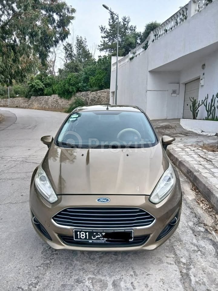 Ford Fiesta Titanium 2015 à vendre à Tunis