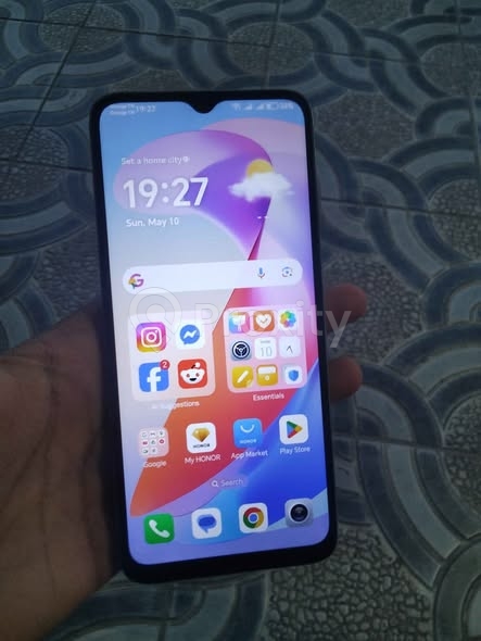 Honor X6a 128 Go avec 4+4 Go RAM Turbo à vendre à Bizerte