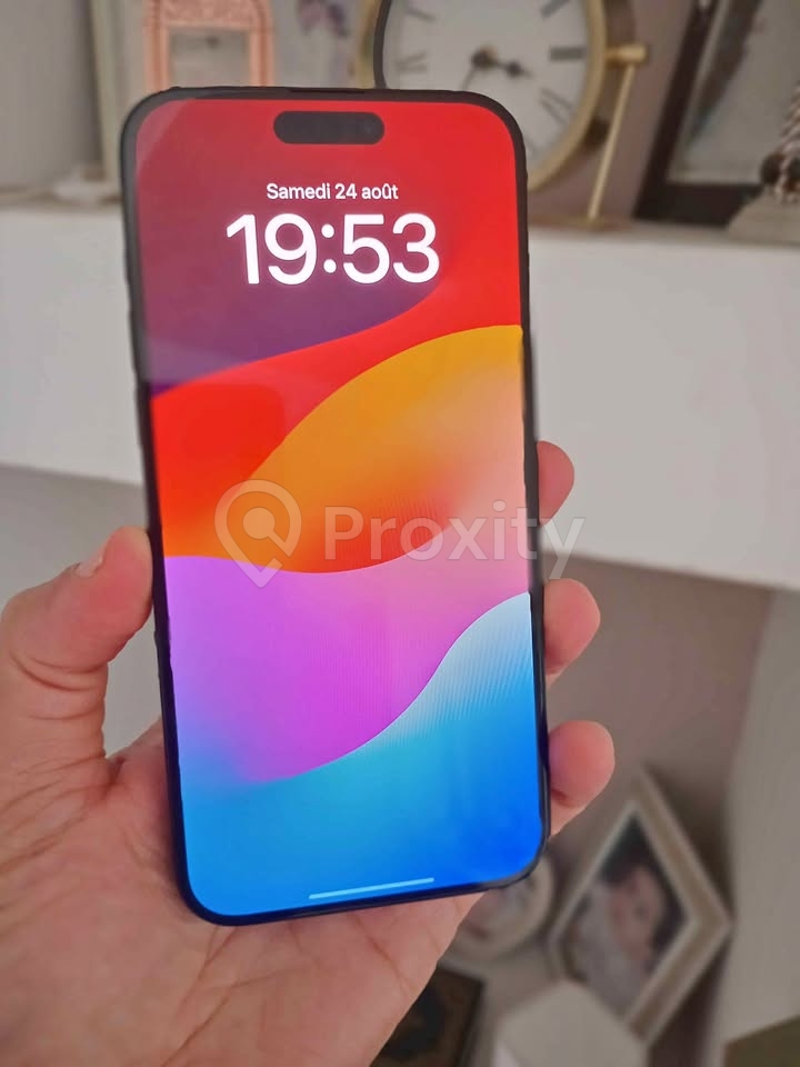 iPhone 15 Pro Max 512 Go Noir Titanium neuf à vendre à Tunis – batterie 100%