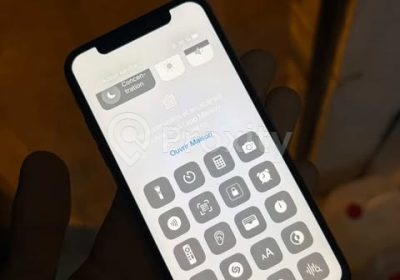 iPhone X 128 Go en bon état avec batterie neuve à vendre à Tunis – Téléphones – Tunis – photo 1