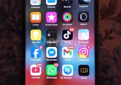 iPhone XS Max Gold 64 Go à vendre à Tunis – batterie changée – Téléphones – Tunis – photo 1