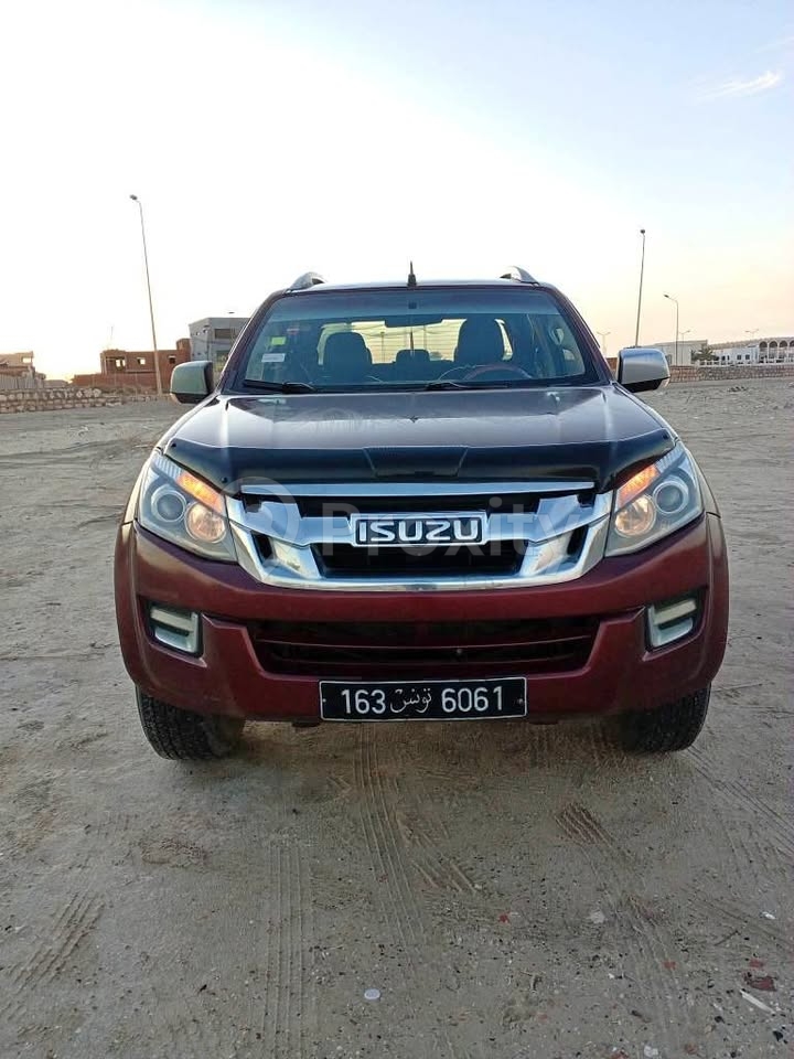 Isuzu D-Max 2.5L Diesel 2014 à vendre à Gabès