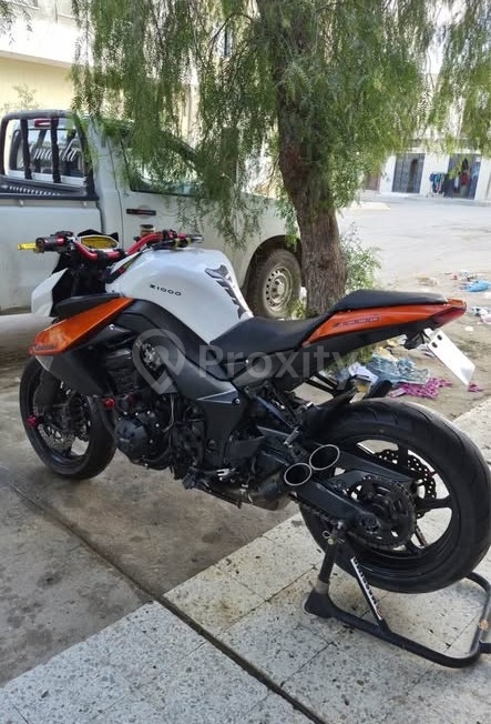 Kawasaki Z1000 Samurai 2012 à vendre en bon état à Sbeitla