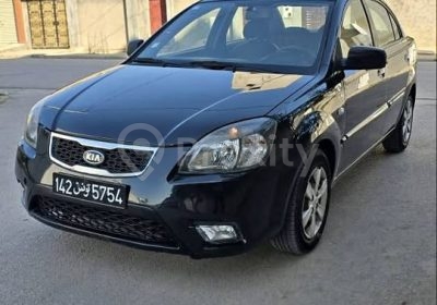 Kia Rio 2010 essence à vendre à Manouba – 268000 km – Voitures – Manouba – photo 1