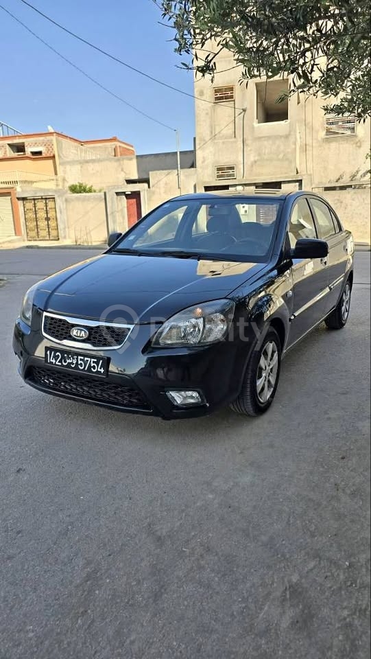 Kia Rio 2010 essence à vendre à Manouba – 268000 km