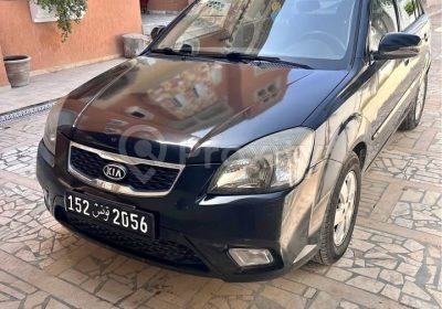 Kia Rio essence 2011 en bon état avec double clé et 4 pneus neufs à vendre à Monastir – Voitures – Monastir – photo 1