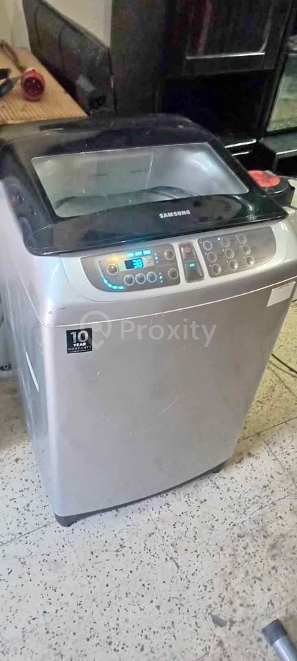 Machine à laver Top Samsung 13 kg à vendre à Tunis – excellent état