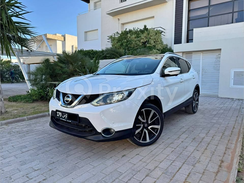 Nissan Qashqai 2 Tekna Plus 2015 boîte automatique à vendre à La Soukra