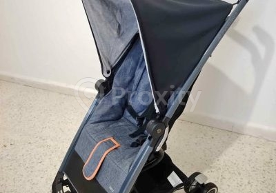 Poussette de voyage Maxi-Cosi en bon état à vendre à Raoued – Equipements pour enfant et bébé – Ariana – photo 1