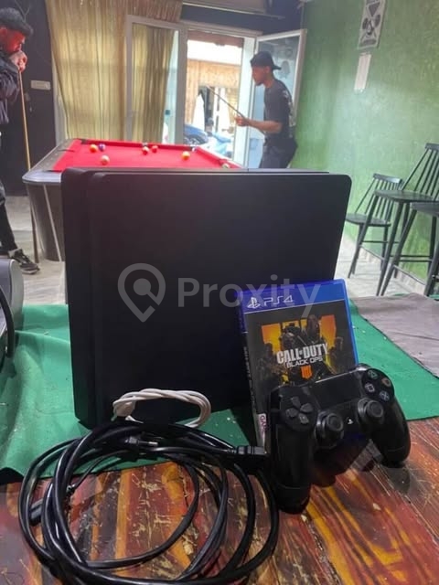 ps4-slim-manette-jeu-call-of-duty-chebba