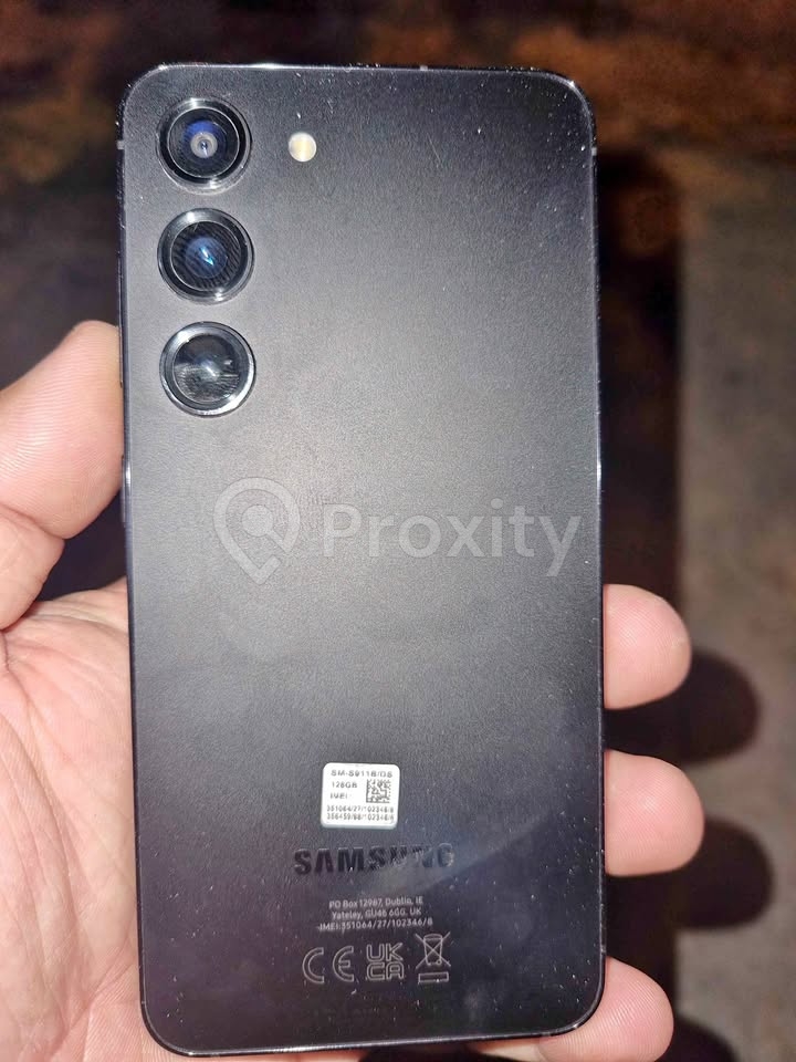 Samsung Galaxy S23 128 Go à vendre à Tunis – bon état